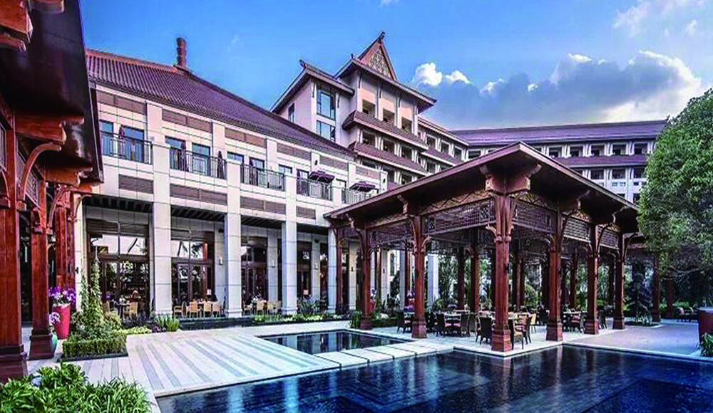 昆明古滇名城皇冠度酒店（木纹铝